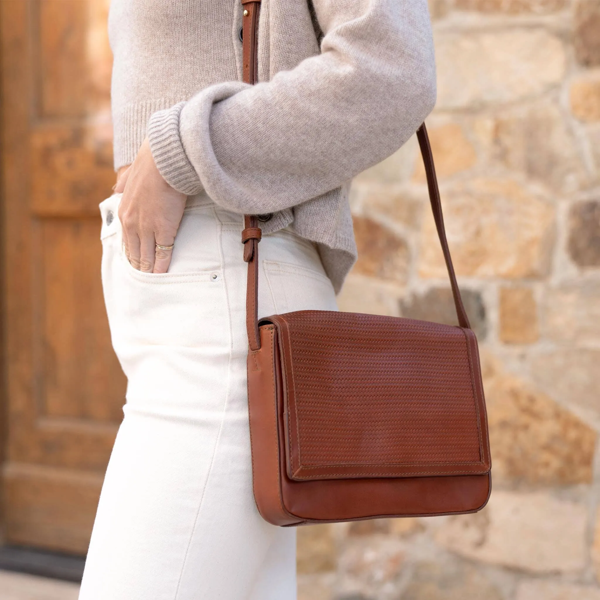 Clara Crossbody Woven Brandy