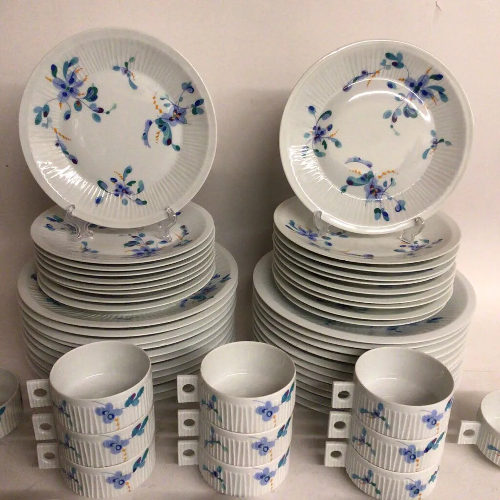 Haviland Limoges China set of 55 pcs