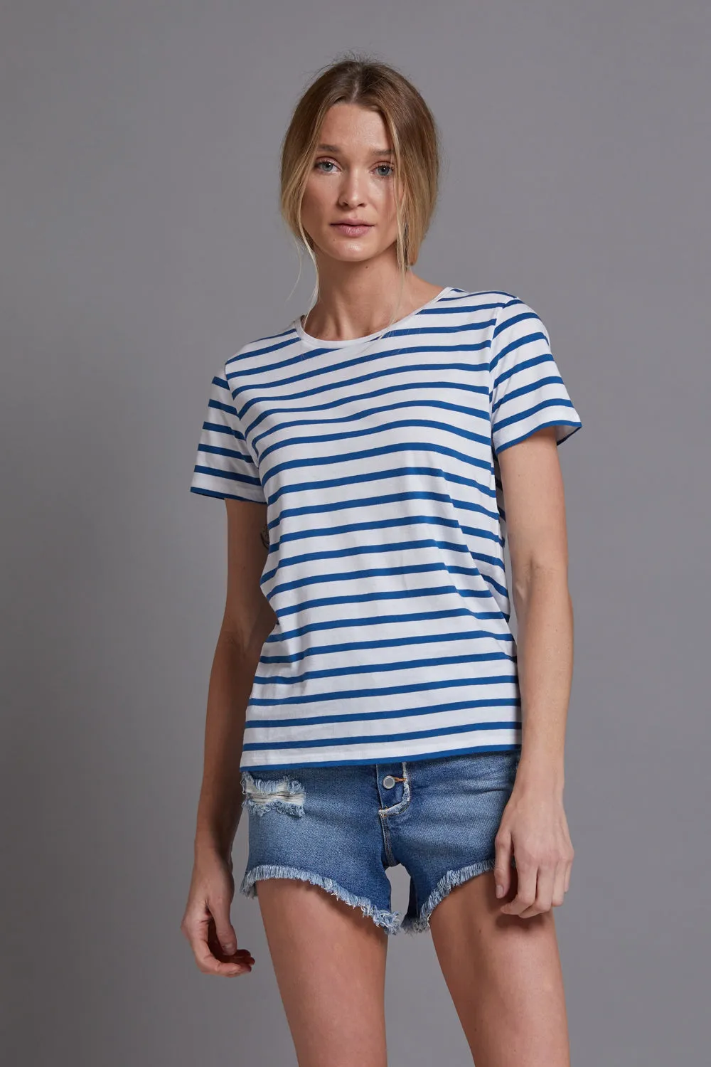 Majestic Short Sleeve Striped Crewneck in Blanc/Notte